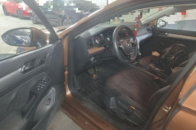 Used Volkswagen Lamando 2017 230TSI DSG Fashion Edition Driver Seat