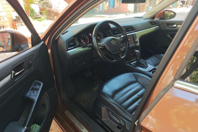 Used Volkswagen Lamando 2017 280TSI DSG Comfort Edition Driver Seat