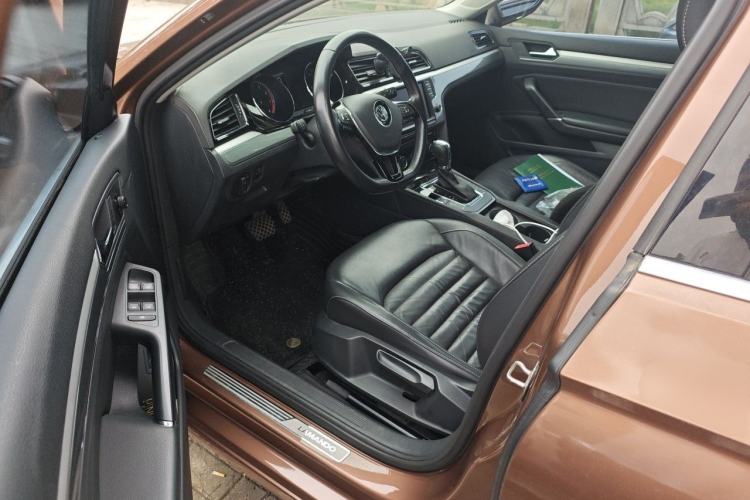 Used Volkswagen Lamando 2017 280TSI DSG Comfort Edition Driver Seat