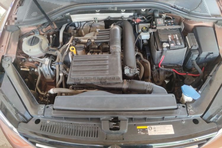 Used Volkswagen Lamando 2017 230TSI DSG Fashion Edition Engine Bay