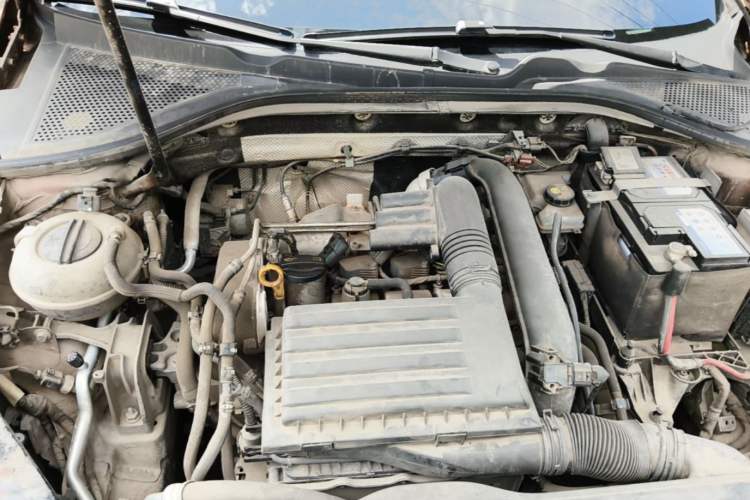 Used Volkswagen Lamando 2017 230TSI DSG Fashion Edition Engine Bay
