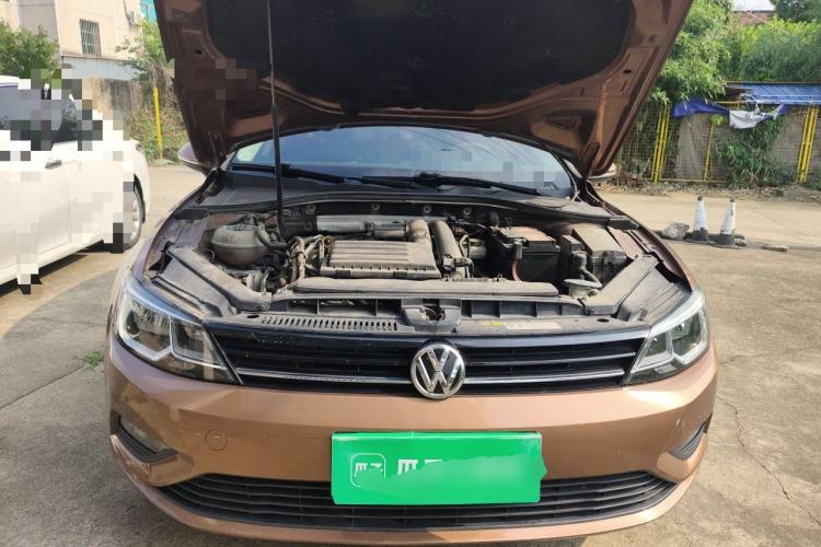 Used Volkswagen Lamando 2017 230TSI DSG Fashion Edition Engine Bay