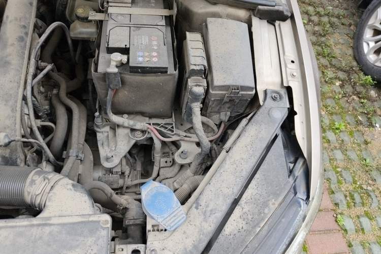 Used Volkswagen Lamando 2017 230TSI DSG Fashion Edition Engine Bay Left