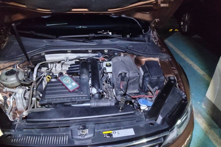 Used Volkswagen Lamando 2017 230TSI DSG Fashion Edition Engine Bay Left