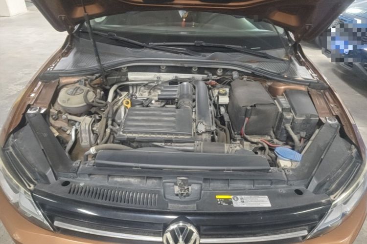 Used Volkswagen Lamando 2017 230TSI DSG Fashion Edition Engine Bay