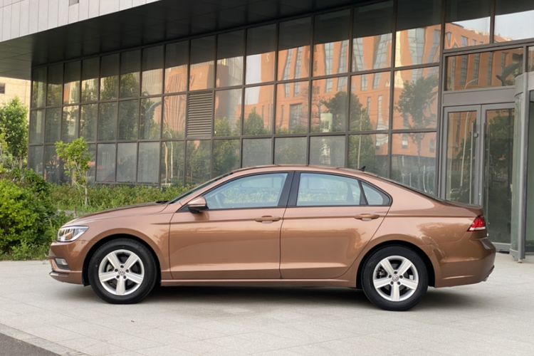 Used Volkswagen Lamando 2017 230TSI Manual Trend Edition Exterior 4