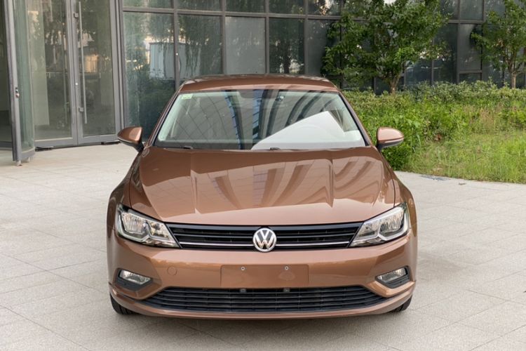 Used Volkswagen Lamando 2017 230TSI Manual Trend Edition Exterior 6