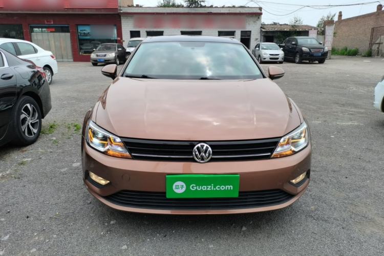 Used Volkswagen Lamando 2017 230TSI Manual Trend Edition Front