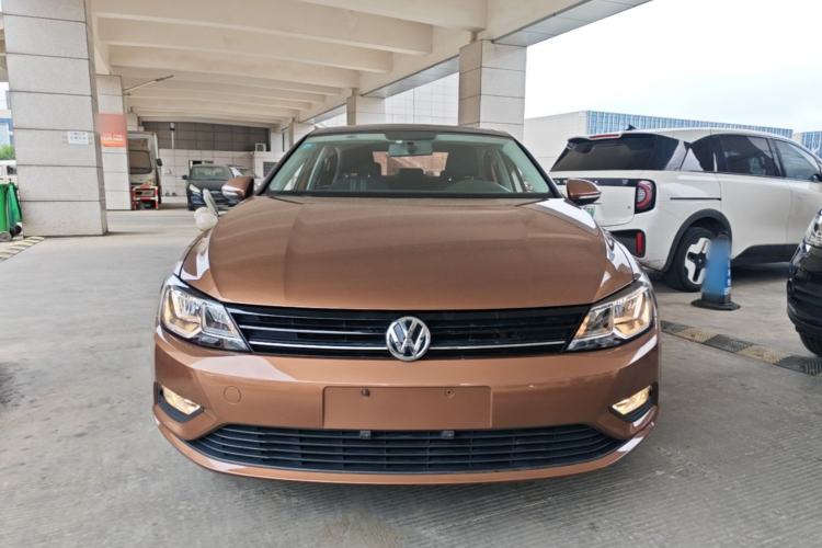 Used Volkswagen Lamando 2017 230TSI DSG Fashion Edition Front