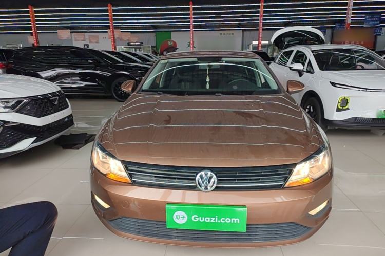 Used Volkswagen Lamando 2017 230TSI Manual Trend Edition Front