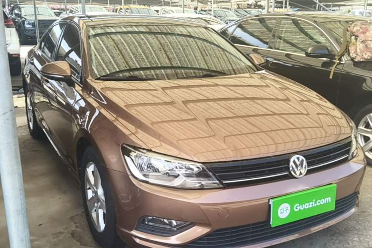 Used Volkswagen Lamando 2017 230TSI DSG Fashion Edition Front Right 45 Deg