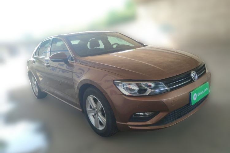 Used Volkswagen Lamando 2017 230TSI DSG Fashion Edition Front Right 45 Deg