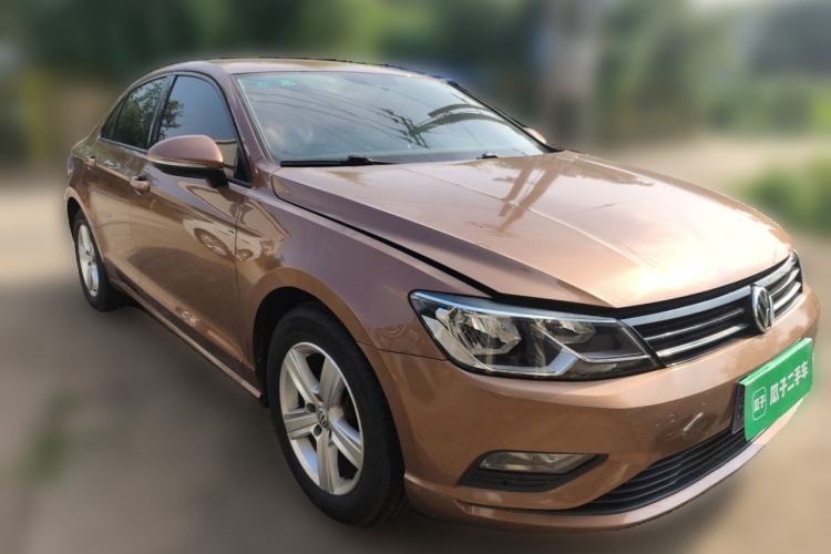 Used Volkswagen Lamando 2017 230TSI DSG Fashion Edition Front Right 45 Deg