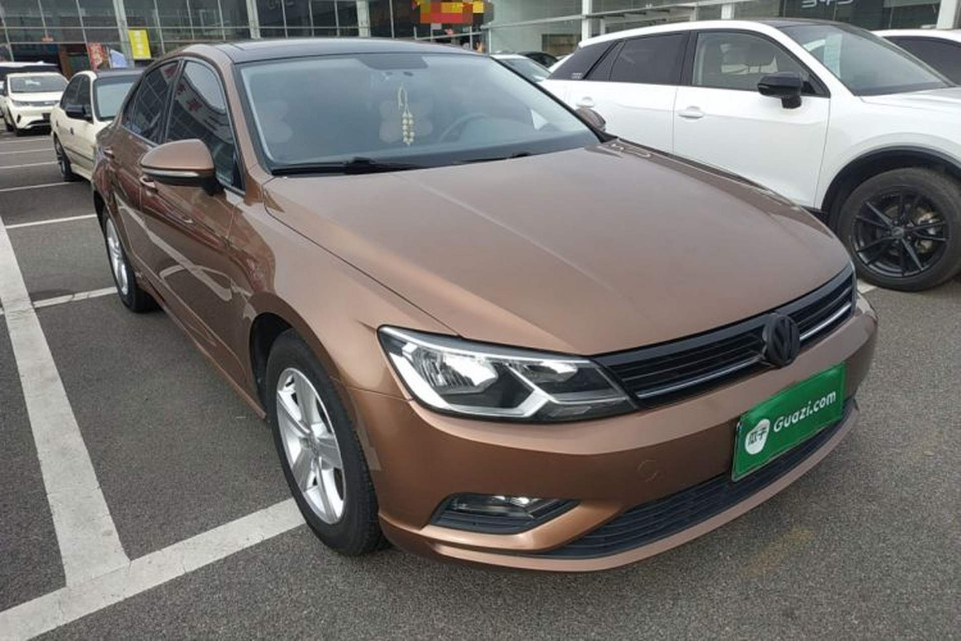 Used Volkswagen Lamando 2017 230TSI DSG Fashion Edition Front Right 45 Deg