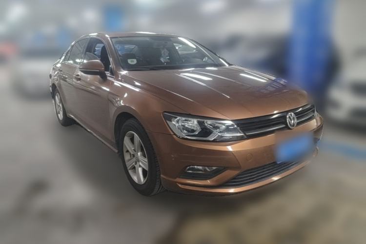 Used Volkswagen Lamando 2017 230TSI DSG Fashion Edition Front Right 45 Deg