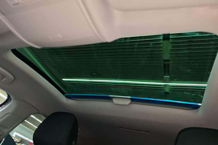 Used Volkswagen Lamando 2017 230TSI DSG Fashion Edition Headliner