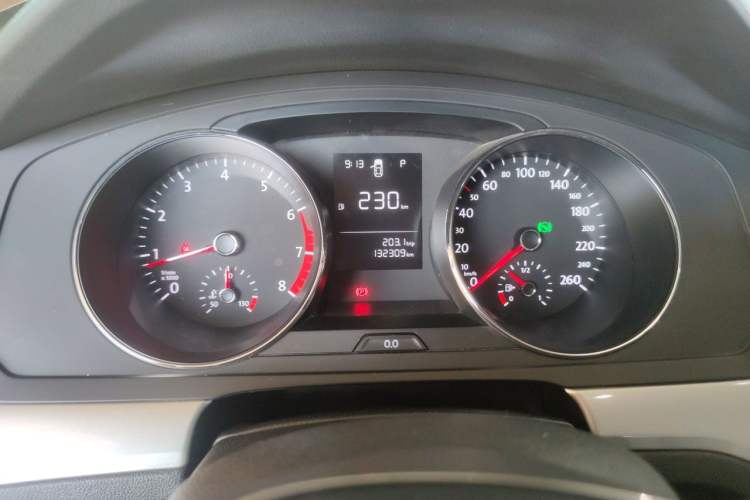 Used Volkswagen Lamando 2017 230TSI DSG Fashion Edition Instrument Cluster