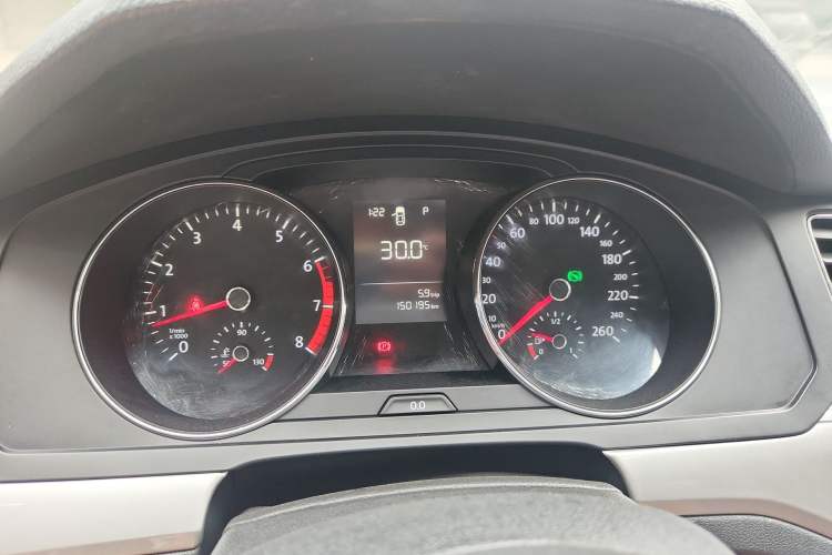 Used Volkswagen Lamando 2017 230TSI DSG Fashion Edition Instrument Cluster
