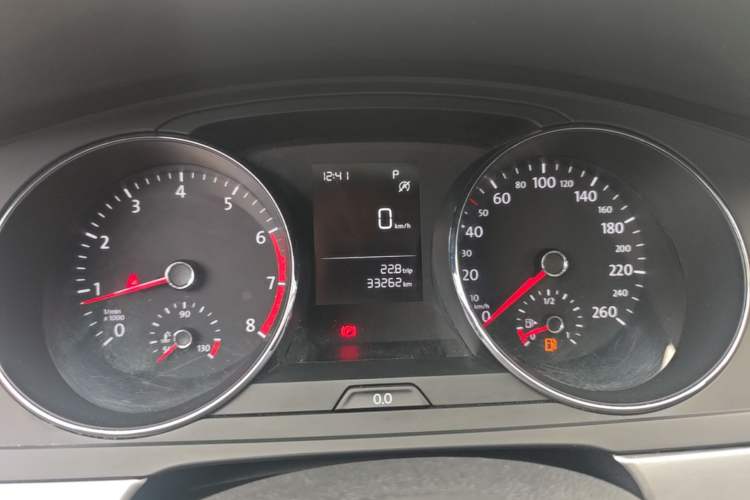 Used Volkswagen Lamando 2017 230TSI DSG Fashion Edition Instrument Cluster