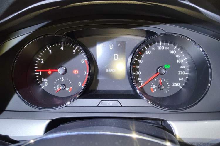 Used Volkswagen Lamando 2017 230TSI DSG Fashion Edition Instrument Cluster