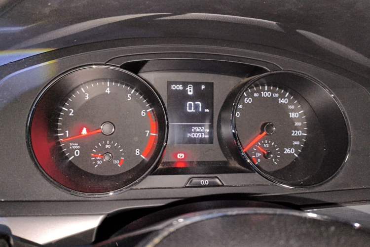 Used Volkswagen Lamando 2017 230TSI DSG Fashion Edition Instrument Cluster