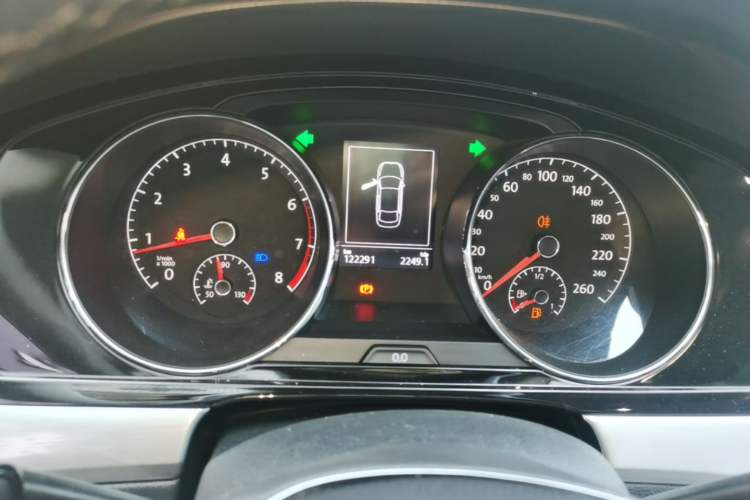 Used Volkswagen Lamando 2017 280TSI DSG Comfort Edition Instrument Cluster