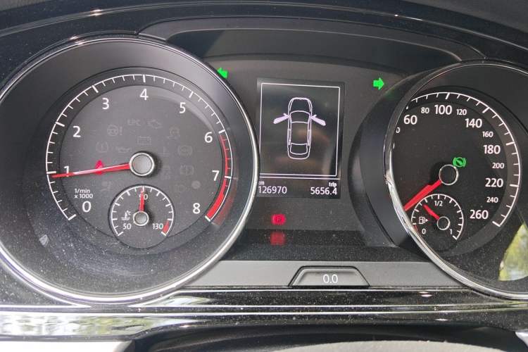 Used Volkswagen Lamando 2017 280TSI DSG Comfort Edition Instrument Cluster