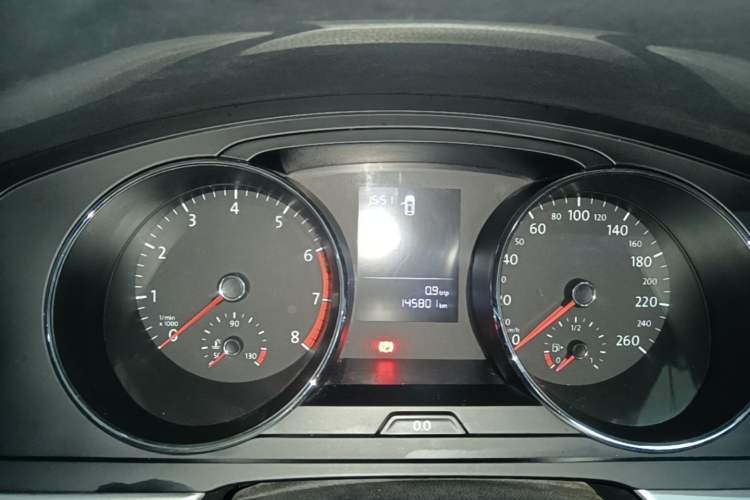Used Volkswagen Lamando 2017 230TSI DSG Fashion Edition Instrument Cluster