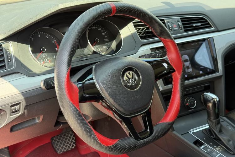 Used Volkswagen Lamando 2017 230TSI DSG Fashion Edition Interior 1