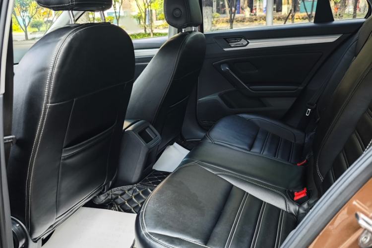 Used Volkswagen Lamando 2017 230TSI DSG Fashion Edition Interior 3
