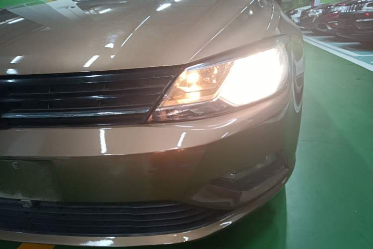 Used Volkswagen Lamando 2017 230TSI DSG Fashion Edition Left Front Headlight