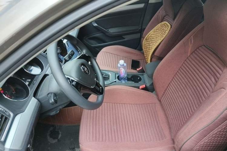 Used Volkswagen Lamando 2017 230TSI DSG Fashion Edition Left Front Seat