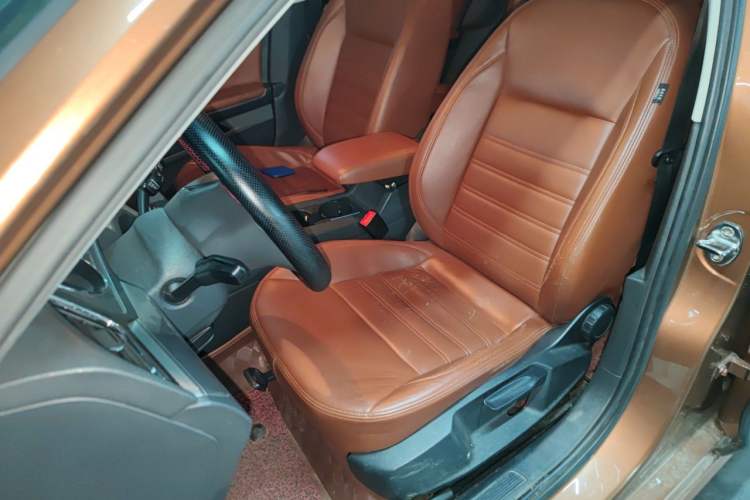 Used Volkswagen Lamando 2017 230TSI DSG Fashion Edition Left Front Seat