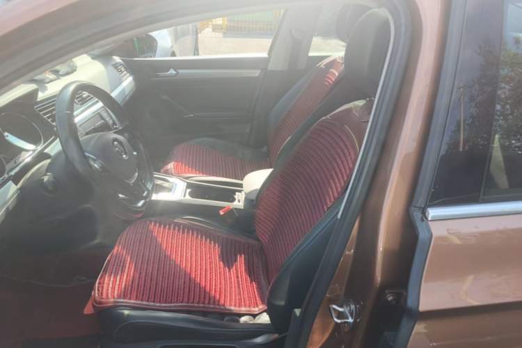 Used Volkswagen Lamando 2017 280TSI DSG Comfort Edition Left Front Seat