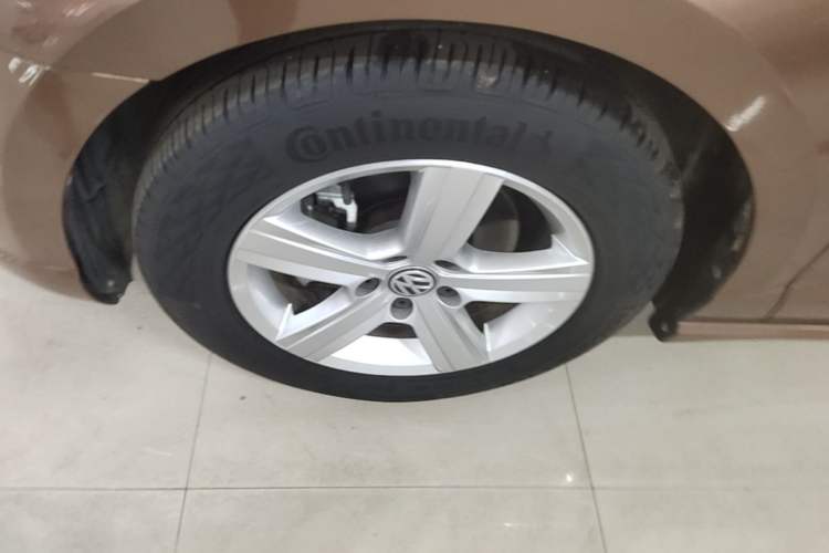Used Volkswagen Lamando 2017 230TSI DSG Fashion Edition Left Front Wheel Hub