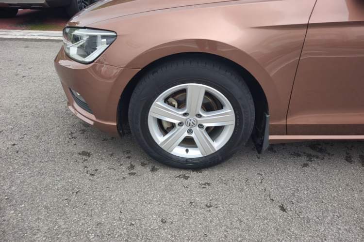 Used Volkswagen Lamando 2017 230TSI DSG Fashion Edition Left Front Wheel Hub