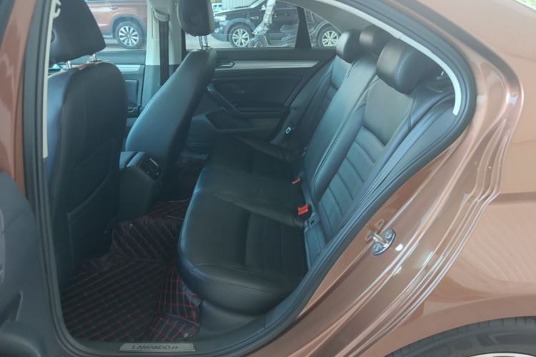 Used Volkswagen Lamando 2017 230TSI DSG Fashion Edition Left Rear Seat
