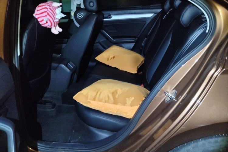 Used Volkswagen Lamando 2017 230TSI DSG Fashion Edition Left Rear Seat