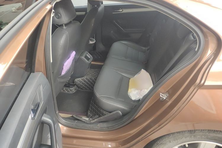 Used Volkswagen Lamando 2017 230TSI DSG Fashion Edition Left Rear Seat