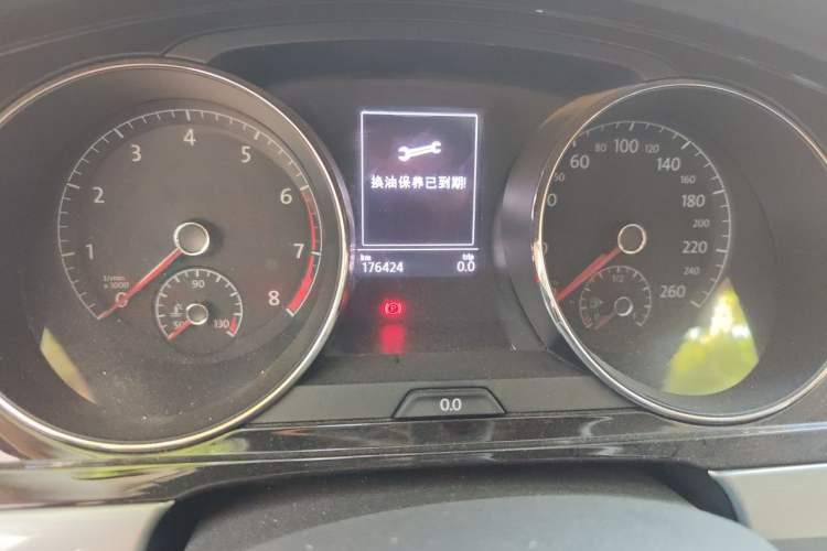 Used Volkswagen Lamando 2017 280TSI DSG Comfort Edition Odometer Close Up