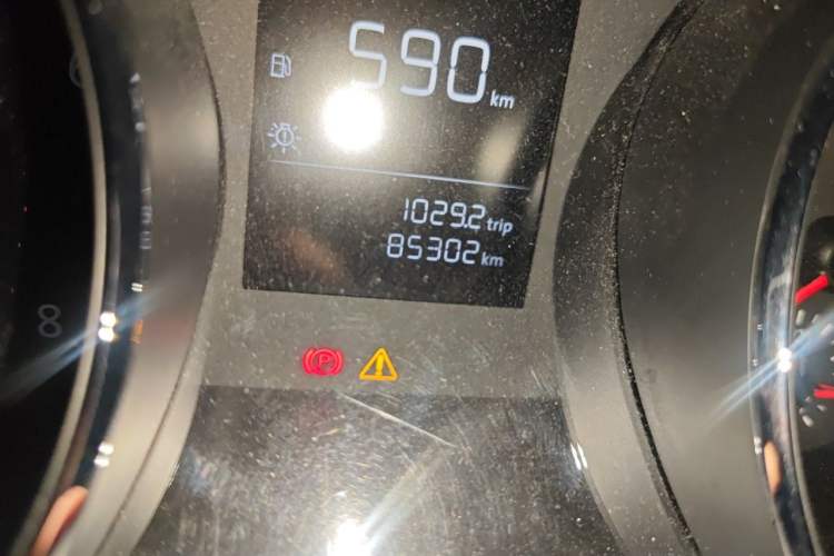 Used Volkswagen Lamando 2017 230TSI DSG Fashion Edition Odometer Close Up