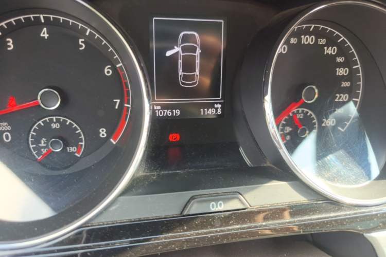 Used Volkswagen Lamando 2017 280TSI DSG Comfort Edition Odometer Close Up