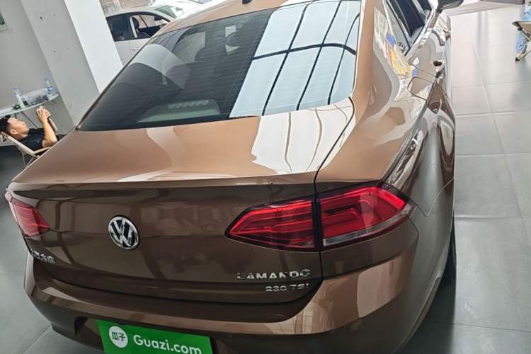 Used Volkswagen Lamando 2017 230TSI DSG Fashion Edition Rear