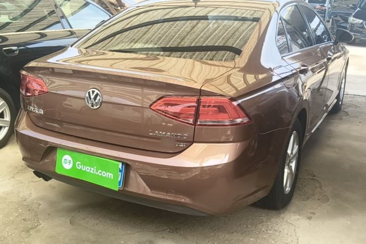 Used Volkswagen Lamando 2017 230TSI DSG Fashion Edition Rear Right 45 Deg