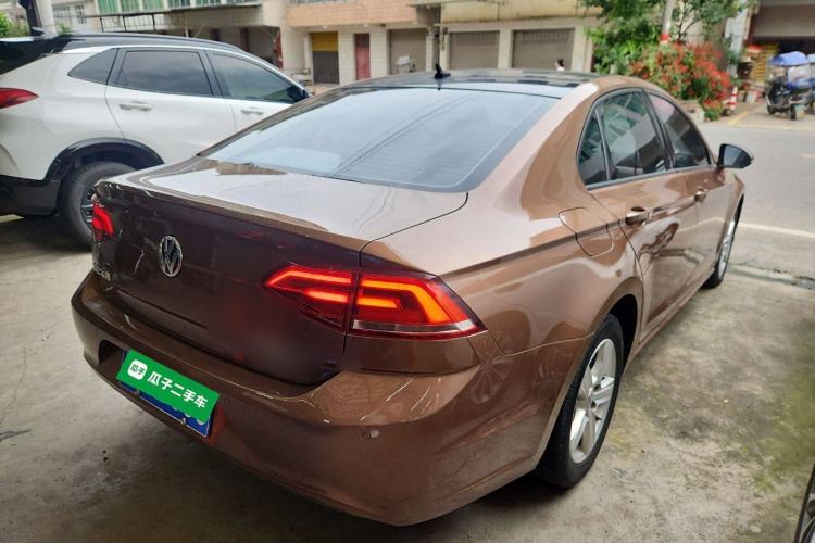 Used Volkswagen Lamando 2017 230TSI DSG Fashion Edition Rear Right 45 Deg