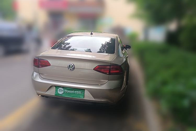 Used Volkswagen Lamando 2017 230TSI DSG Fashion Edition Rear Right 45 Deg
