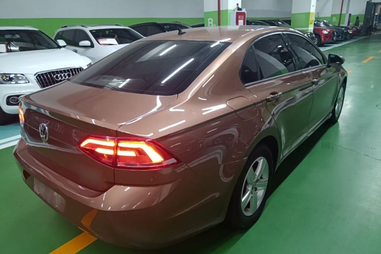 Used Volkswagen Lamando 2017 230TSI DSG Fashion Edition Rear Right 45 Deg