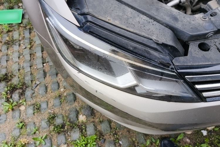 Used Volkswagen Lamando 2017 230TSI DSG Fashion Edition Right Front Headlight