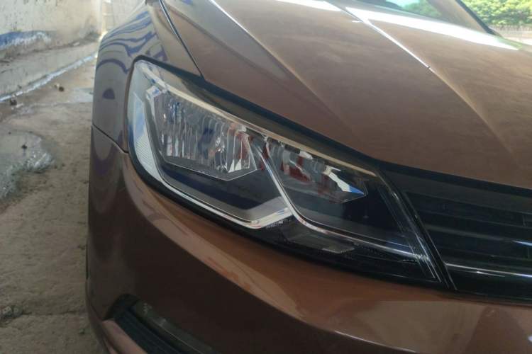 Used Volkswagen Lamando 2017 230TSI DSG Fashion Edition Right Front Headlight