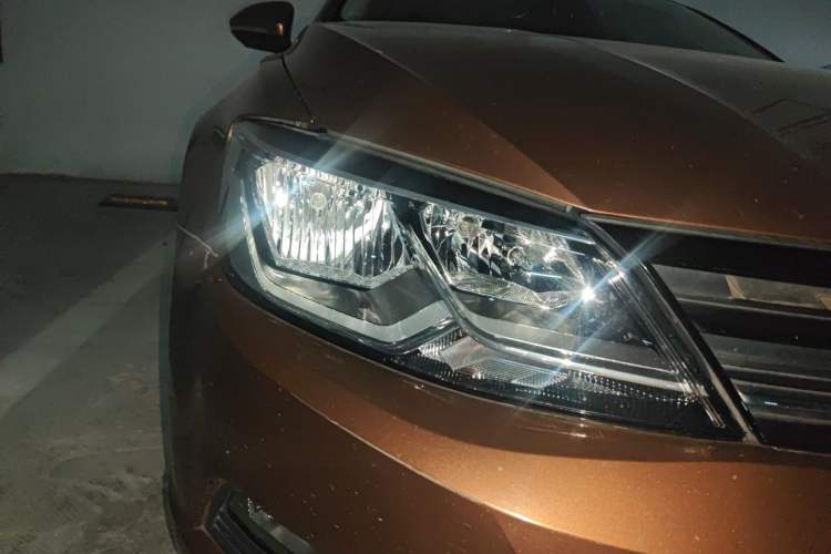 Used Volkswagen Lamando 2017 230TSI DSG Fashion Edition Right Front Headlight
